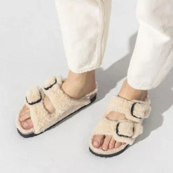Sandali Arizona Plateau Big Buckle Teddy Beige Papillio by Birkenstock 1017642