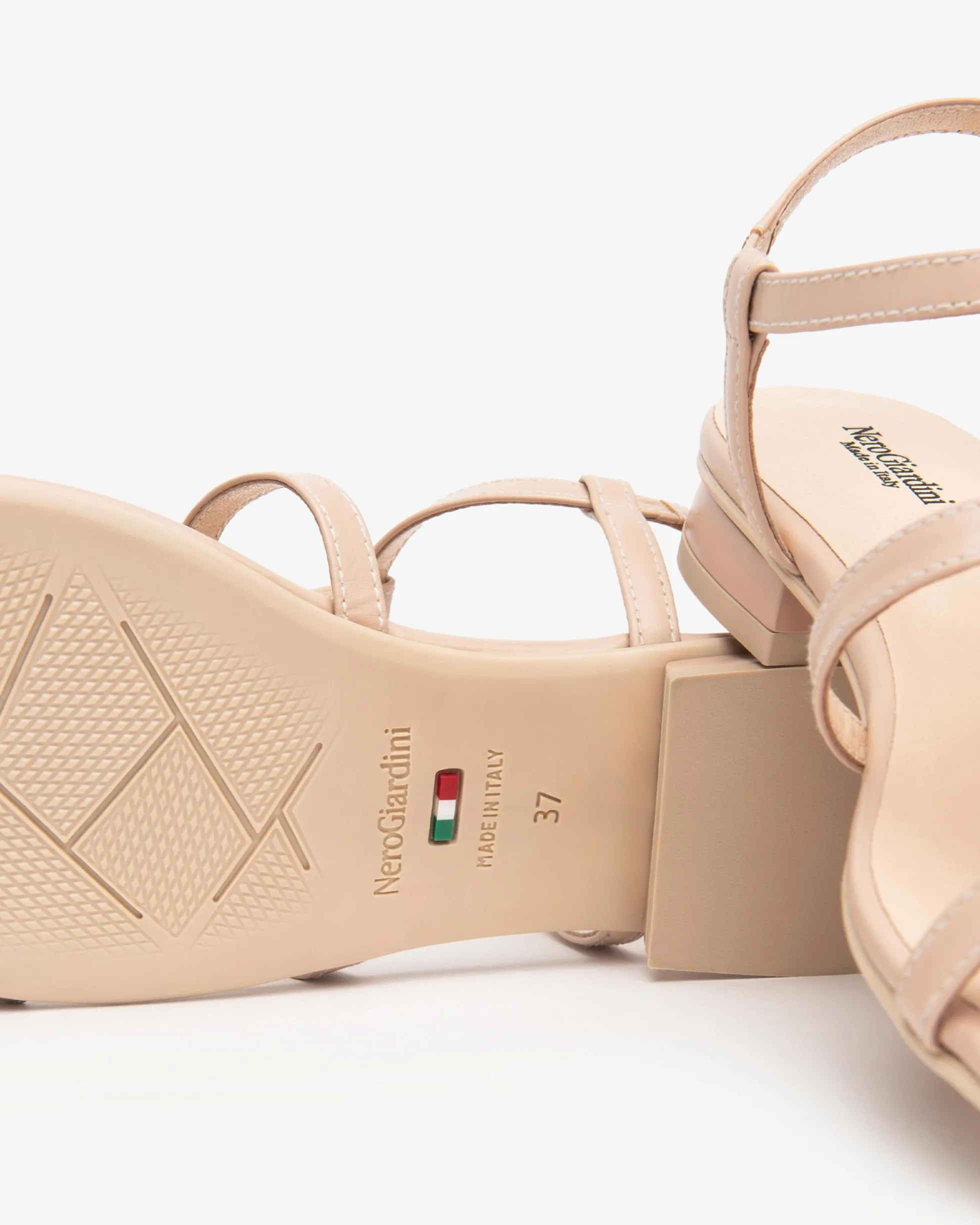 Sandali NeroGiardini E513272-614 E513272 3272 scarpe